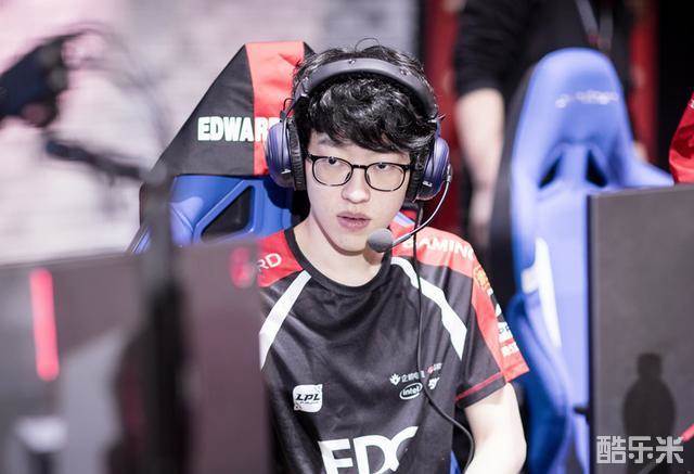 凭借世界探 凭借世界探